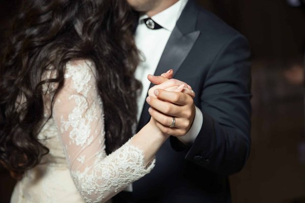 Quelles danses à deux sont idéales pour les débutants ?